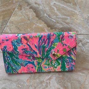 Lily Pulitzer hard Glasses case
